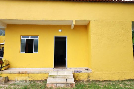 Fachada  de casa à venda com 3 quartos, 500m² em Vargem Grande, Rio de Janeiro