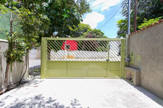 Garagem de casa à venda com 3 quartos, 253m² em Vila Zelina, São Paulo