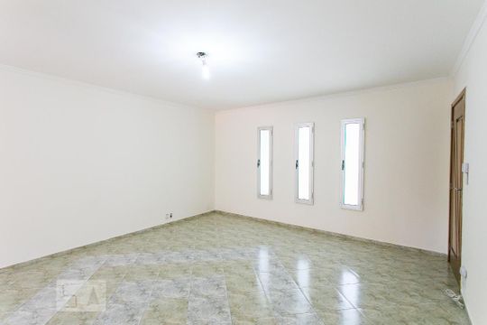 Sala de casa à venda com 3 quartos, 253m² em Vila Zelina, São Paulo