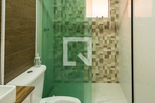 Banheiro de apartamento para alugar com 2 quartos, 56m² em Montanhão, São Bernardo do Campo