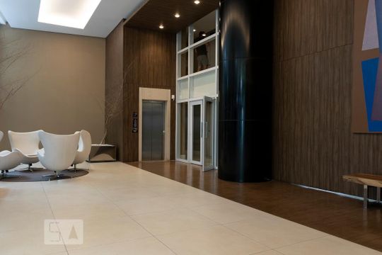 Hall de Entrada de kitnet/studio para alugar com 1 quarto, 57m² em Vila Gertrudes, São Paulo