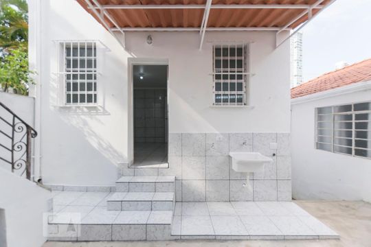 1o. Andar - Área de serviço de casa para alugar com 2 quartos, 120m² em Jardim Vila Mariana, São Paulo