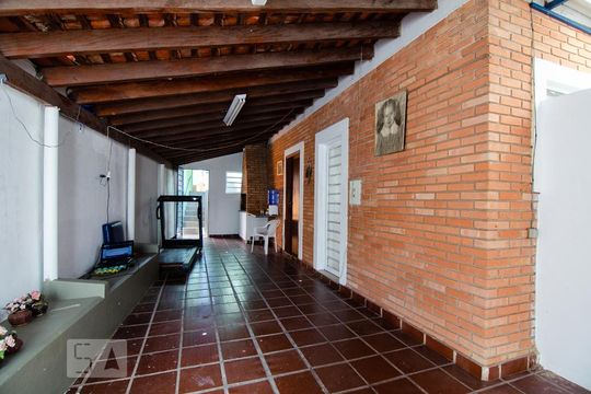 Área externa de casa para alugar com 5 quartos, 228m² em Jardim Proença, Campinas