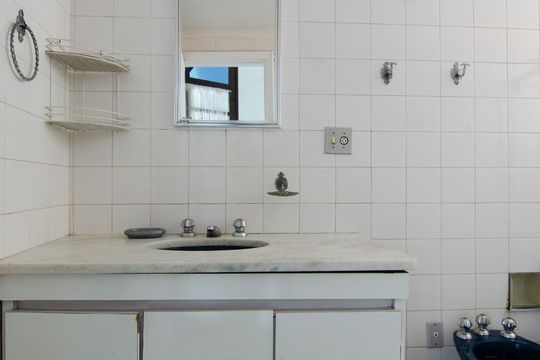 Suíte de casa para alugar com 5 quartos, 228m² em Jardim Proença, Campinas