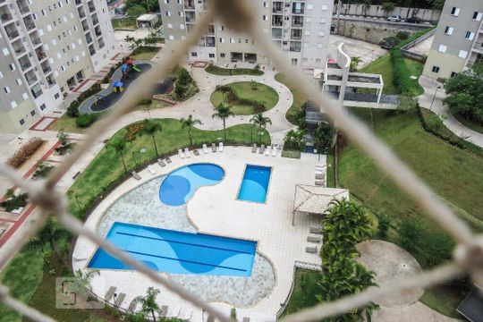 Vista da Sacada de apartamento para alugar com 3 quartos, 68m² em Umuarama, Osasco