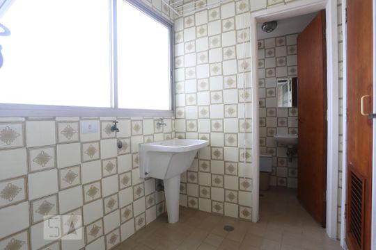 Area de Serviço de apartamento para alugar com 2 quartos, 72m² em Bela Vista, São Paulo