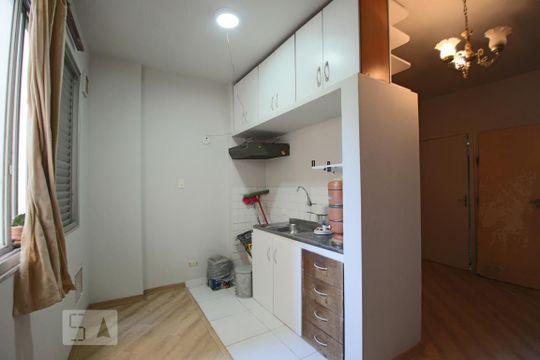 Cozinha de kitnet/studio à venda com 1 quarto, 35m² em República, São Paulo
