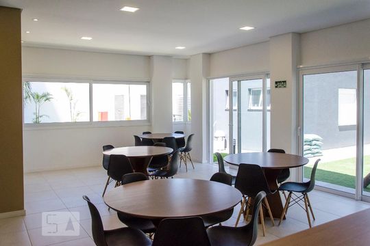 Apartamento para alugar com 2 quartos, 53m² em Centro, Canoas