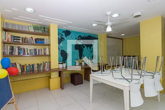 Área comum - Sala de Estudos de apartamento para alugar com 3 quartos, 75m² em Jardim Carvalho, Porto Alegre