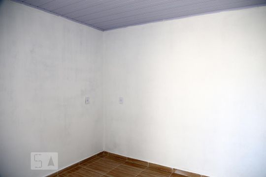Sala/Cozinha de apartamento para alugar com 1 quarto, 25m² em Parque Pinheiros, Taboão da Serra