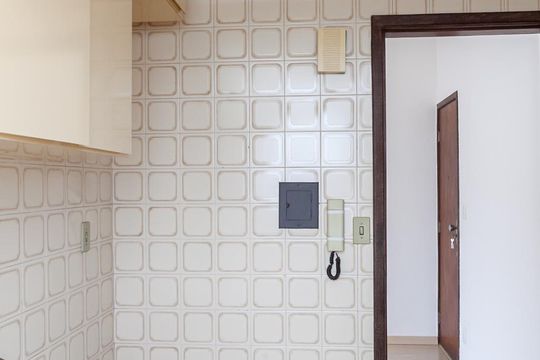 Cozinha  de apartamento para alugar com 1 quarto, 52m² em Cruzeiro, Belo Horizonte