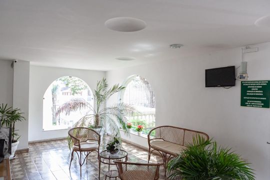 Hall de entrada  de apartamento para alugar com 1 quarto, 52m² em Cruzeiro, Belo Horizonte