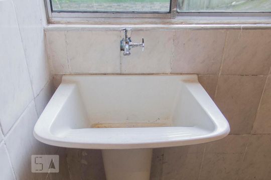 Lavanderia de apartamento para alugar com 2 quartos, 87m² em Conceição, Diadema
