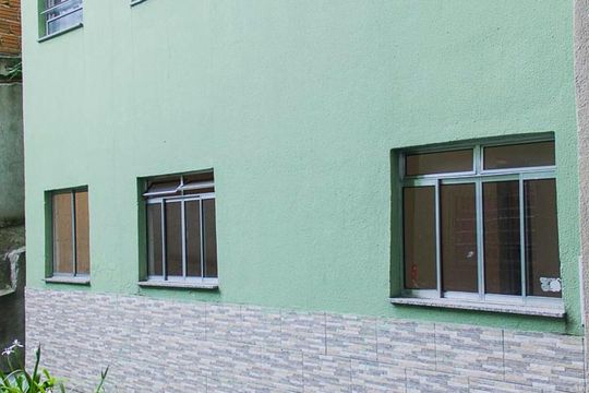 Fachada do bloco de apartamento para alugar com 2 quartos, 87m² em Conceição, Diadema