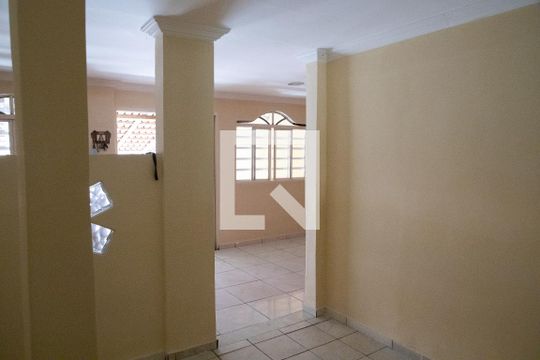 Sala 2 de casa para alugar com 4 quartos, 105m² em Samambaia Norte (samambaia), Brasília