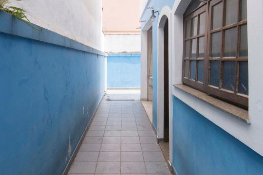 Corredor de casa à venda com 3 quartos, 130m² em Vila Mariza Mazzei, São Paulo
