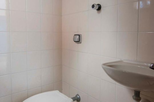 Banheiro de Serviço de casa à venda com 3 quartos, 130m² em Vila Mariza Mazzei, São Paulo