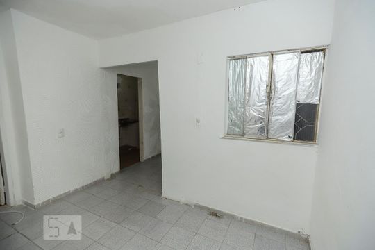 Quarto de casa à venda com 1 quarto, 60m² em Piedade, Rio de Janeiro