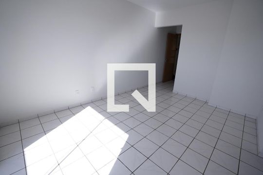 Sala de apartamento para alugar com 3 quartos, 79m² em Setor dos Funcionários, Goiânia