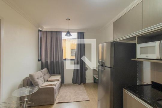Sala/Cozinha de apartamento para alugar com 1 quarto, 28m² em Rebouças, Curitiba