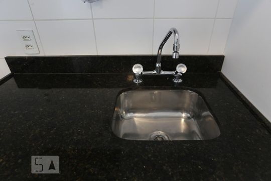 Cozinha de apartamento para alugar com 1 quarto, 47m² em Centro, São Paulo