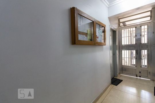 Hall de Entrada de kitnet/studio para alugar com 1 quarto, 38m² em Consolação, São Paulo