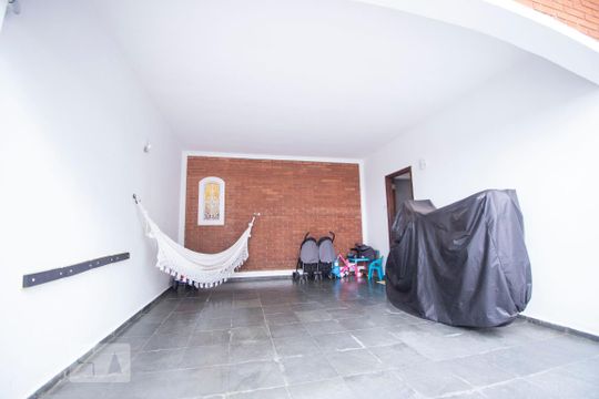 garagem de casa à venda com 4 quartos, 190m² em Jardim Nova Europa, Campinas