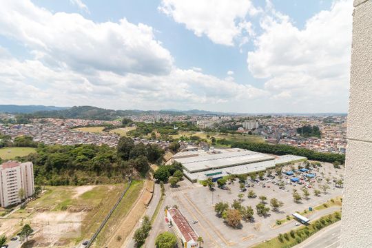 Vista da varanda de kitnet/studio para alugar com 1 quarto, 38m² em Jardim Flor da Montanha, Guarulhos