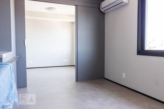 Apartamento para alugar com 1 quarto, 40m² em São João, Porto Alegre