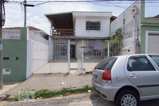 Fachada de casa à venda com 3 quartos, 400m² em Vila Baruel, São Paulo