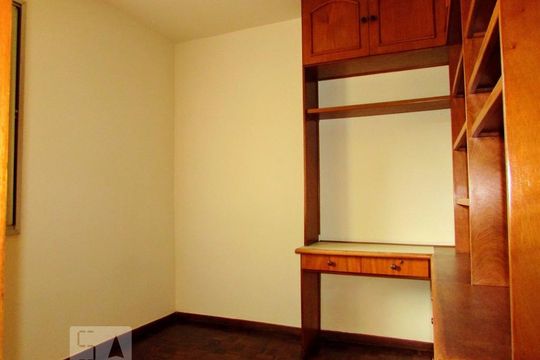 Apartamento para alugar com 2 quartos, 78m² em Coração Eucarístico, Belo Horizonte
