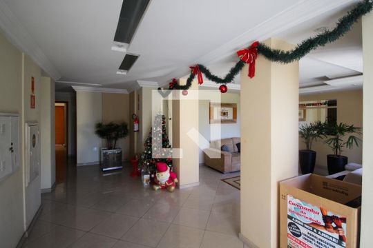 Hall de entrada de apartamento para alugar com 2 quartos, 55m² em Vila Santo Estéfano, São Paulo