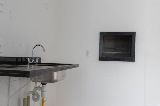 Cozinha de apartamento para alugar com 1 quarto, 61m² em Jardim do Salso, Porto Alegre