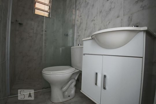 Banheiro de apartamento para alugar com 2 quartos, 60m² em Bela Vista, São Paulo