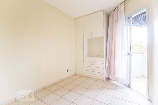 Quarto de kitnet/studio para alugar com 1 quarto, 35m² em Asa Sul, Brasília