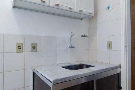 Cozinha de kitnet/studio para alugar com 1 quarto, 47m² em Centro, Campinas