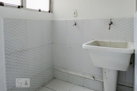Área de Serviço de apartamento para alugar com 2 quartos, 61m² em Cidade São Francisco, São Paulo