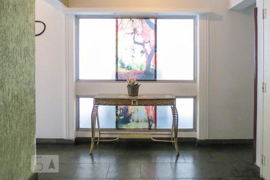 Hall de apartamento para alugar com 2 quartos, 61m² em Cidade São Francisco, São Paulo
