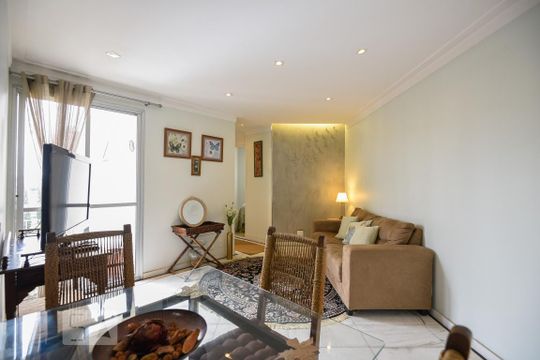 Apartamento para alugar com 2 quartos, 50m² em Jardim Alzira, São Paulo