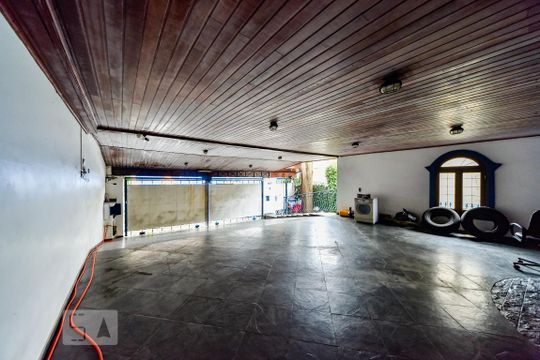 Garagem de casa para alugar com 4 quartos, 650m² em Vila Euclides, São Bernardo do Campo