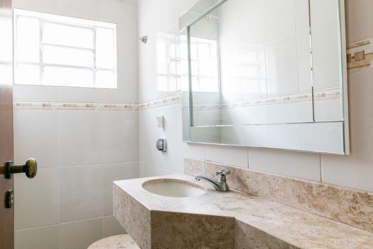Lavabo de casa à venda com 3 quartos, 200m² em Chácara Mafalda, São Paulo