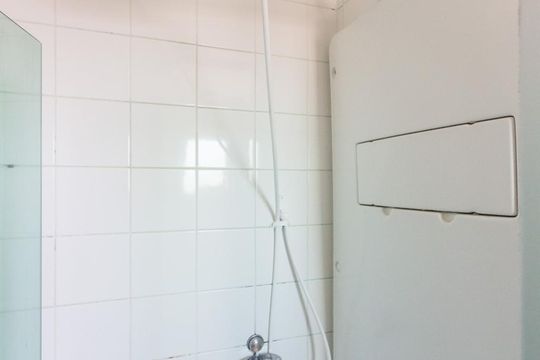Banheiro de apartamento para alugar com 2 quartos, 50m² em Piqueri, São Paulo