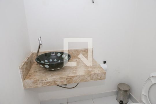 Lavabo de casa à venda com 3 quartos, 390m² em Vila Anglo Brasileira, São Paulo
