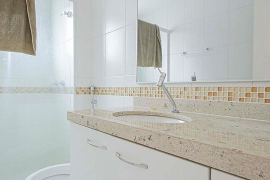 Banheiro de apartamento para alugar com 1 quarto, 50m² em Vila Isabel, Rio de Janeiro