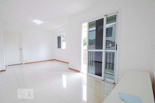 sala de apartamento para alugar com 1 quarto, 50m² em Vila Isabel, Rio de Janeiro