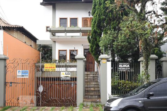 Fachada de casa à venda com 4 quartos, 350m² em Lar São Paulo, São Paulo