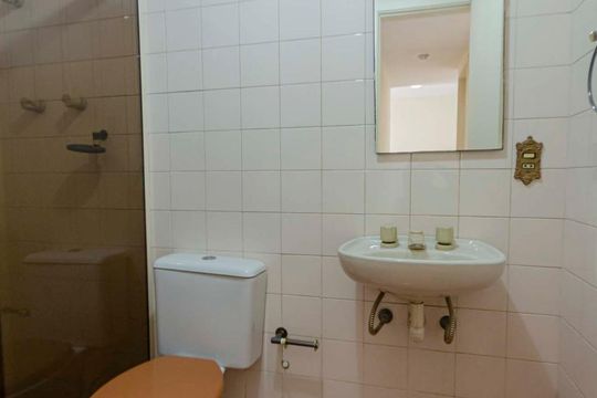 Banheiro de apartamento à venda com 2 quartos, 100m² em São Francisco Xavier, Rio de Janeiro