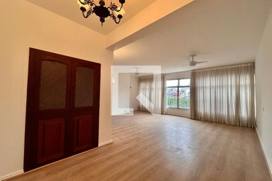 Sala de apartamento para alugar com 4 quartos, 166m² em Ipanema, Rio de Janeiro