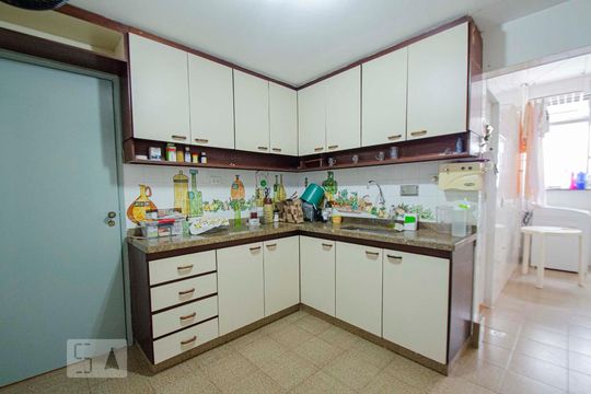 Cozinha de apartamento à venda com 3 quartos, 121m² em Grajau, Rio de Janeiro