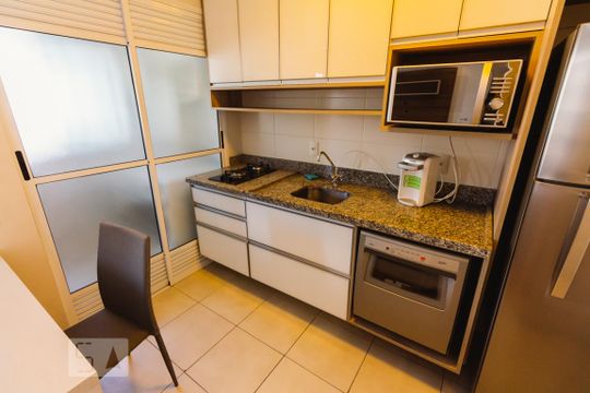 Cozinha de apartamento à venda com 2 quartos, 57m² em Barra Funda, São Paulo